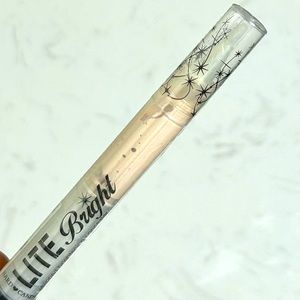 Light Medium #792 Lite Bright Whipped Concealer 💫 Hard Candy